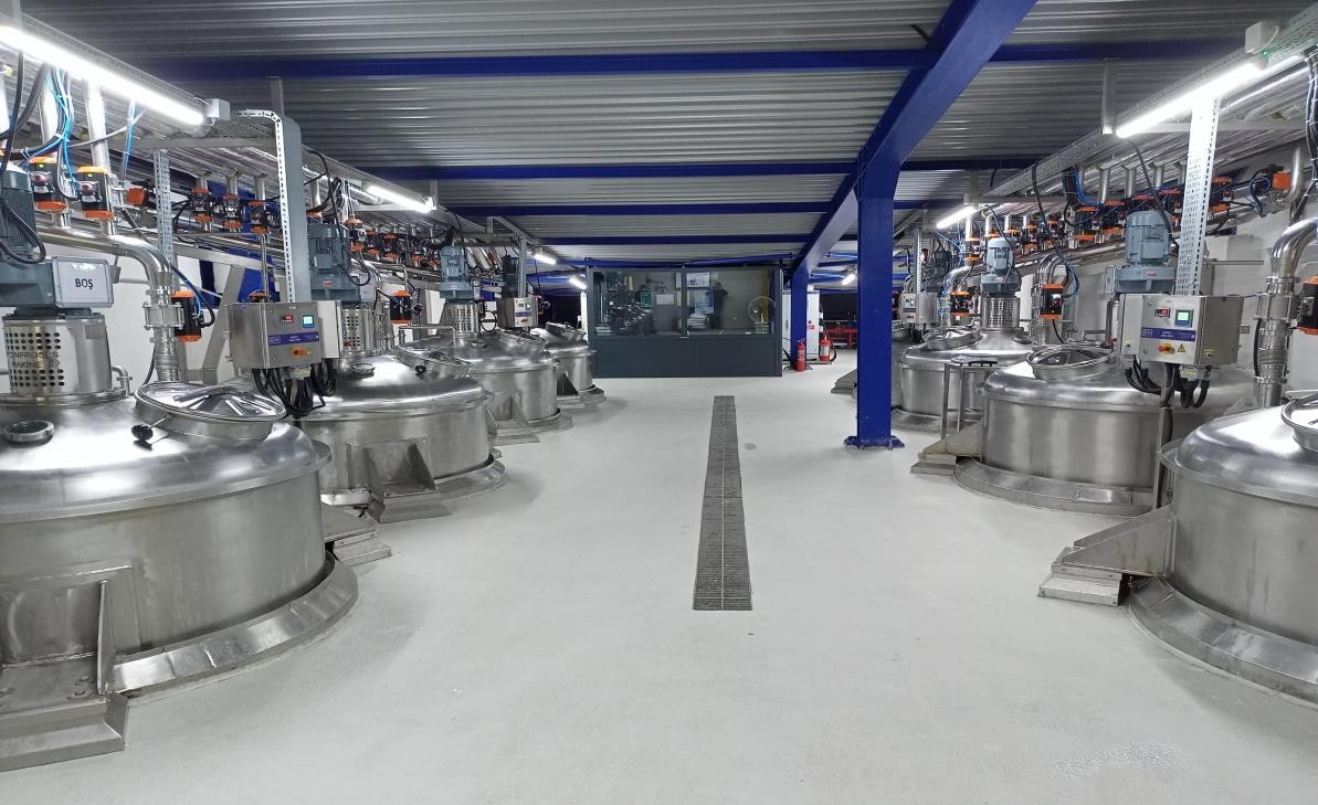 KOZMETİK KİMY A S A LL A RI ÜRETİM TESİSİ COSMETIC CHEMICALS PRODUCTION